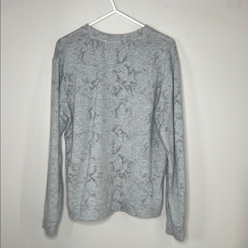 Burn Boot Camp Logo Gray Patterned Sweatshirt siz… - image 10